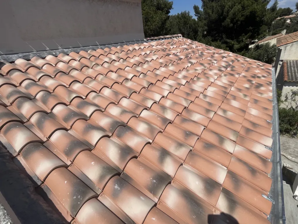 Changement de toiture avec rénovation de charpente et isolation sur Ensuès-la-Redonne 13820 près de Martigues