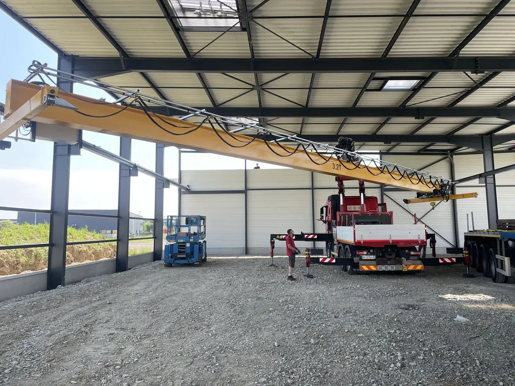 Définition, construction et installation d'un pont 3.2T 19.1 m de portée