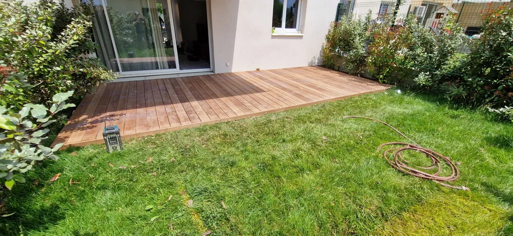 terrasse en bois angelique à rousset 