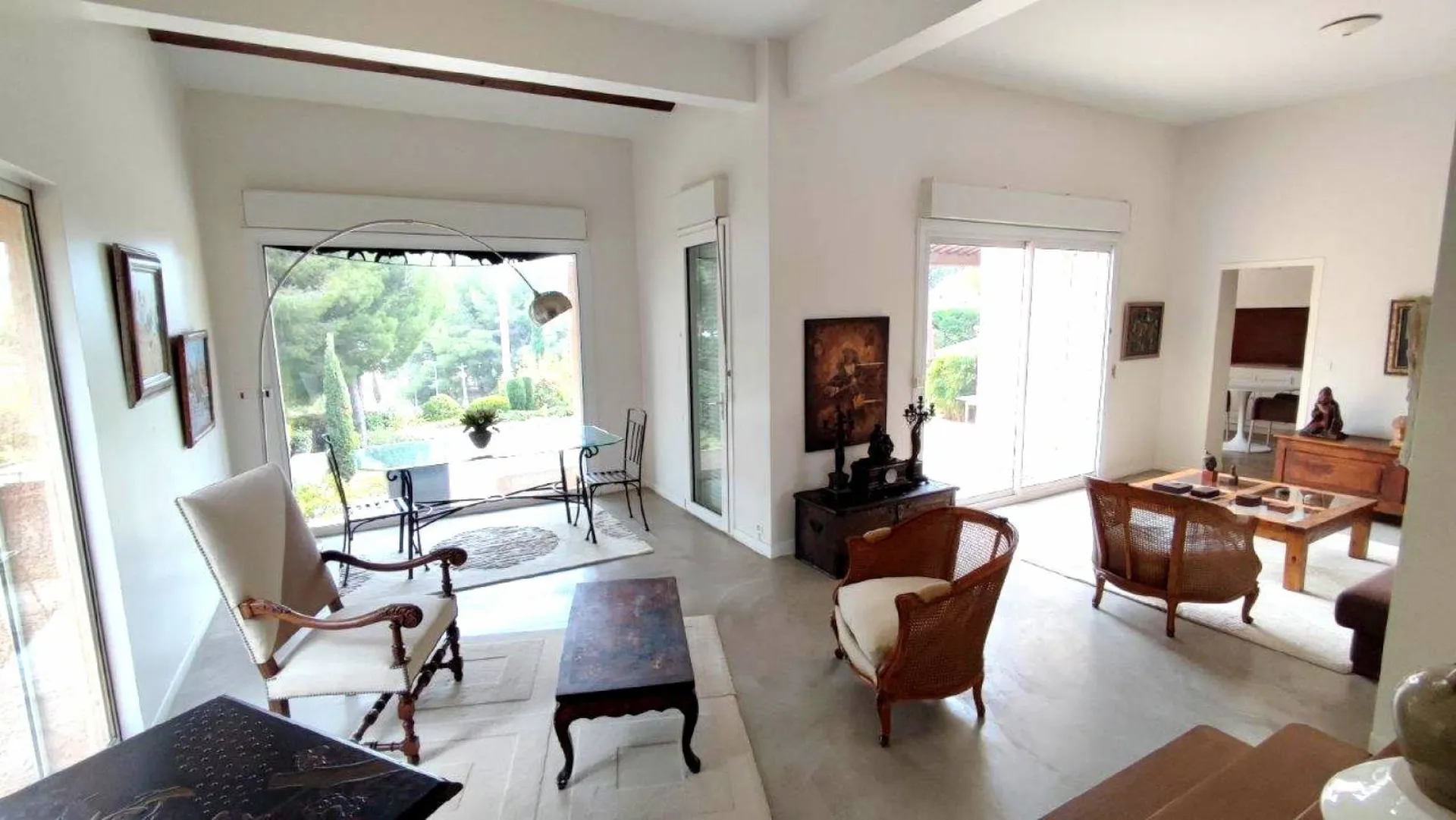 Villa Cassis  derrière le port, avec piscine et garage, vue mer et Cap Canaille