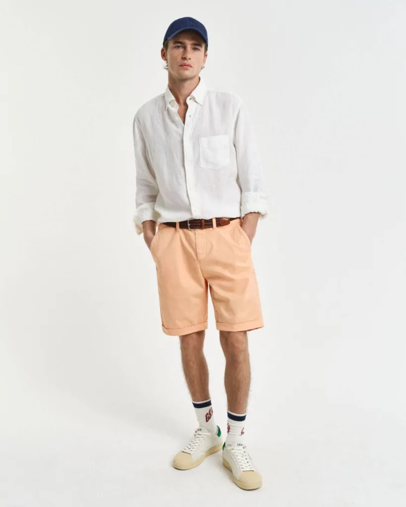 short chino de Gant orange pour un look estival parfait à Dieppe disponible chez La Suite by Urban Chic