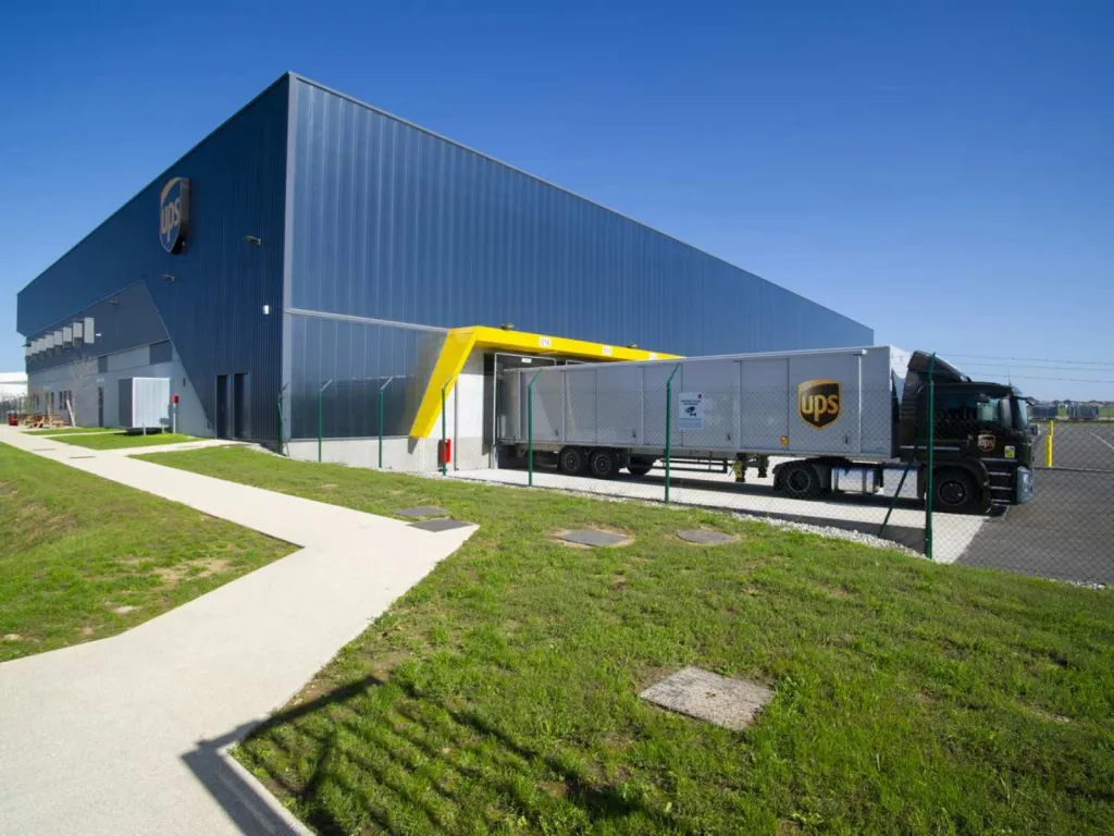 reportage événementiel inauguration du nouveau Hub UPS Lyon Saint Exupéry nouveau bâtiment