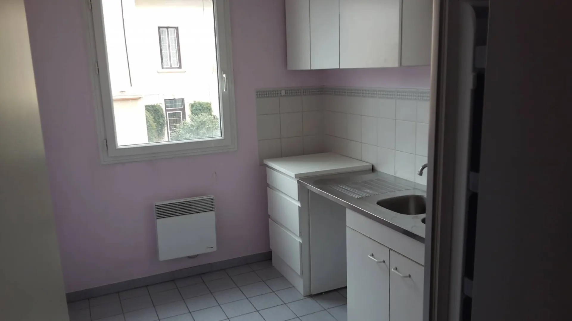 Location d'un appartement 2 pièces avec stationnement à Lyon Monplaisir