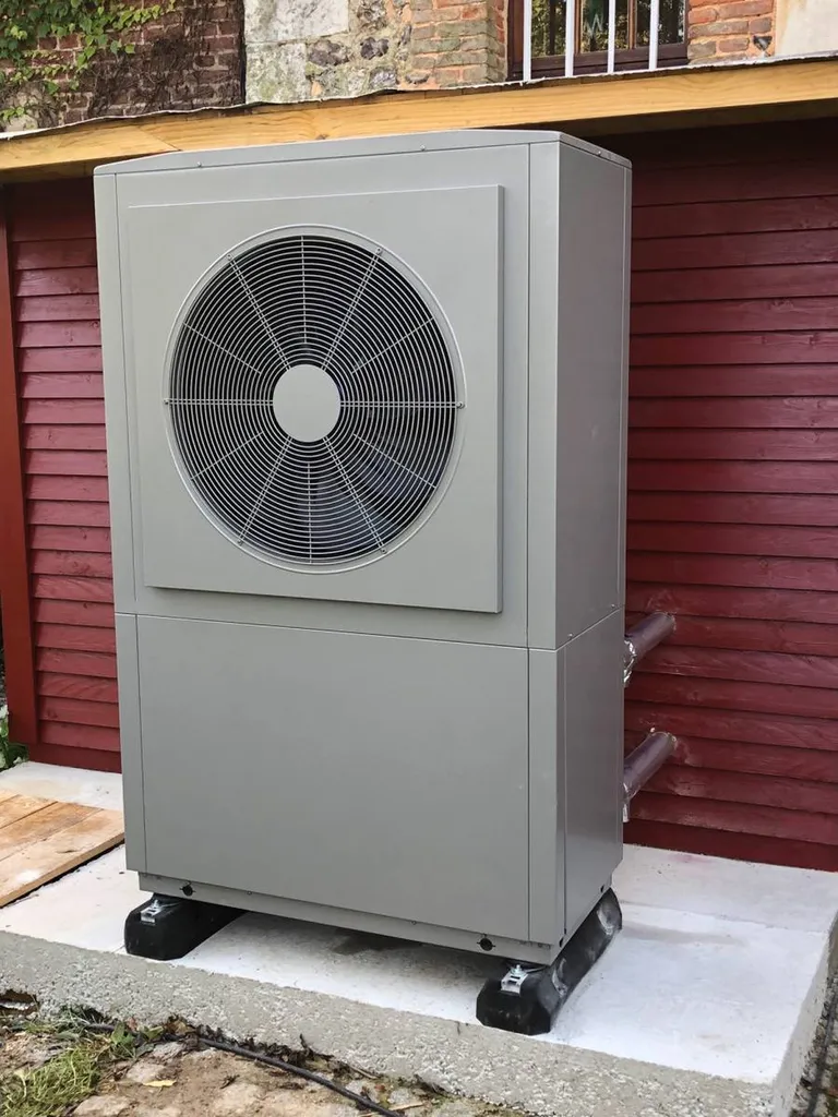 REMPLACEMENT D'UNE CHAUDIERE FIOUL PAR UNE POMPE A CHALEUR SUR SAINT-SAUVEUR-D'EMALLEVILLE
