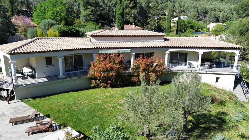 A vendre Type 7 à Roquefort la Bédoule