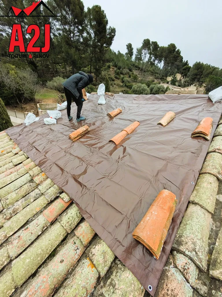 Bâchage d'urgence suite intempéries et infiltrations