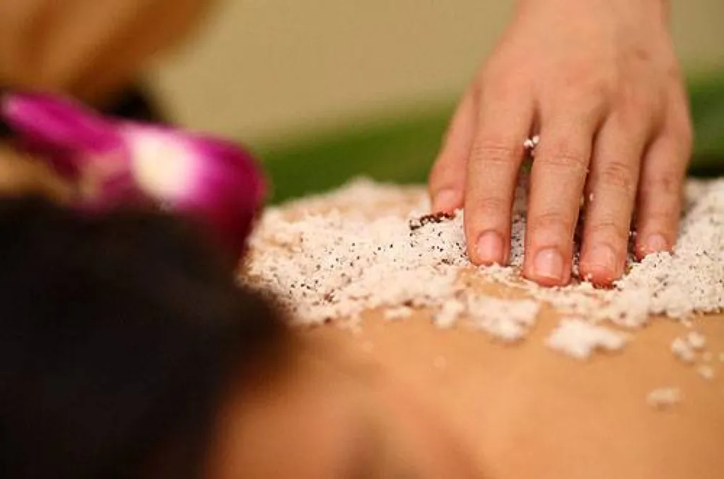 Forfait Anniversaire Modelage et gommage à l'institut de beauté Orientaly's à Sanary sur mer