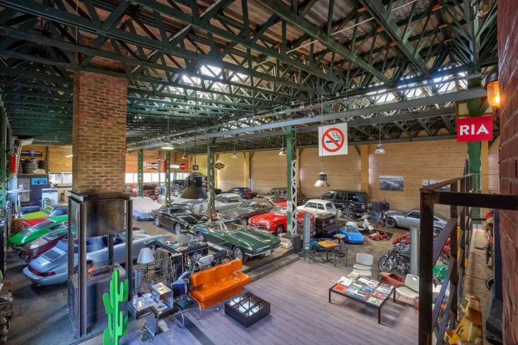 Concession automobile vintage