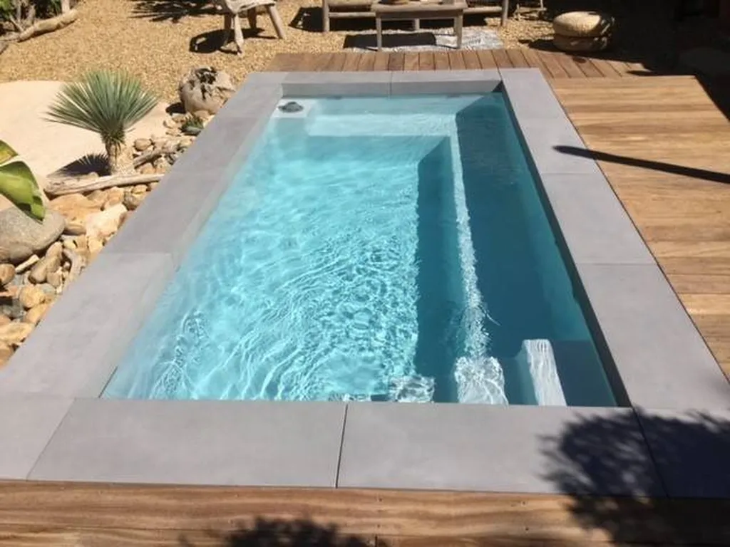 mini piscine de moins de 10m2 vers bormes les mimosas 