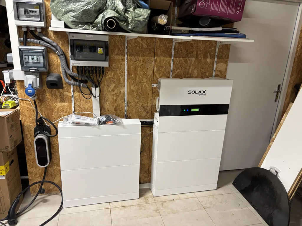 Batterie de stockage Solaxpower dans les Alpilles