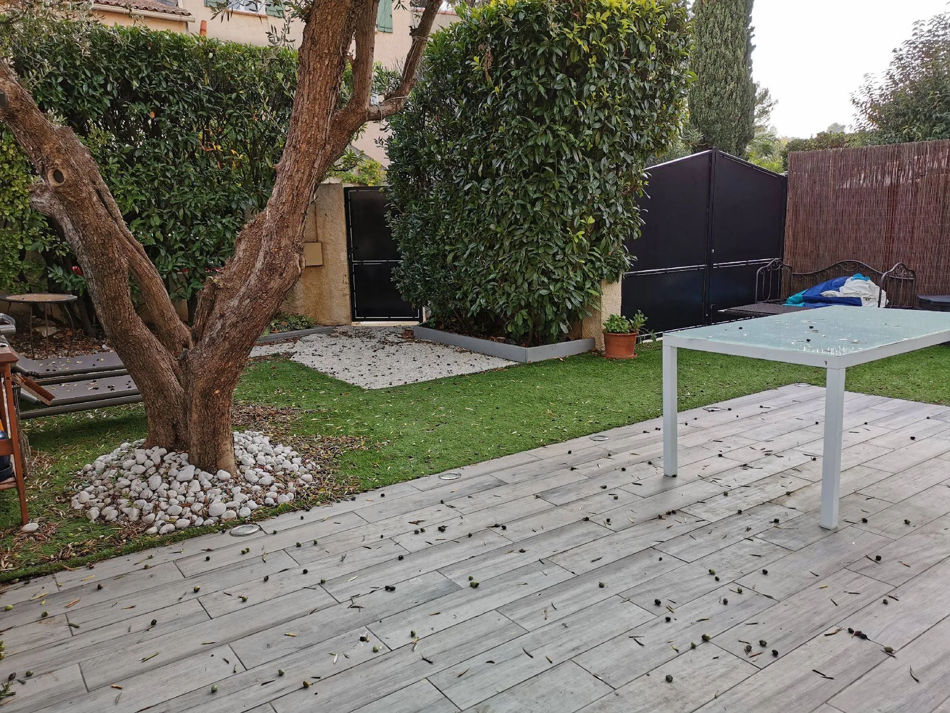 Vente maison Carnoux en Provence au calme, avec terrasse et véranda