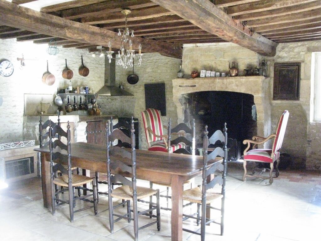 PROPRIETE A VENDRE AVEC 1 HECTARE PROCHE CAEN, CALVADOS 14