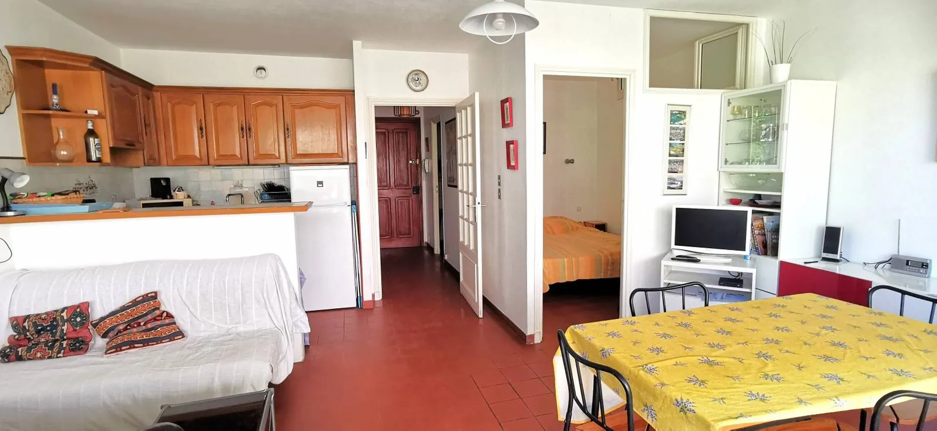 Vente appartement T1/2 Cassis  avec terrasse et ascenseur dans le centre