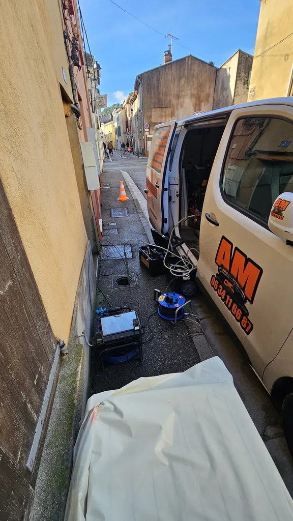 Chemisage par pose de packer à Nans les Pins