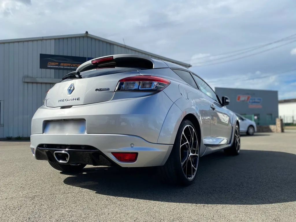 Megane RS - Lustrage One Step à Arnage, proche Le Mans