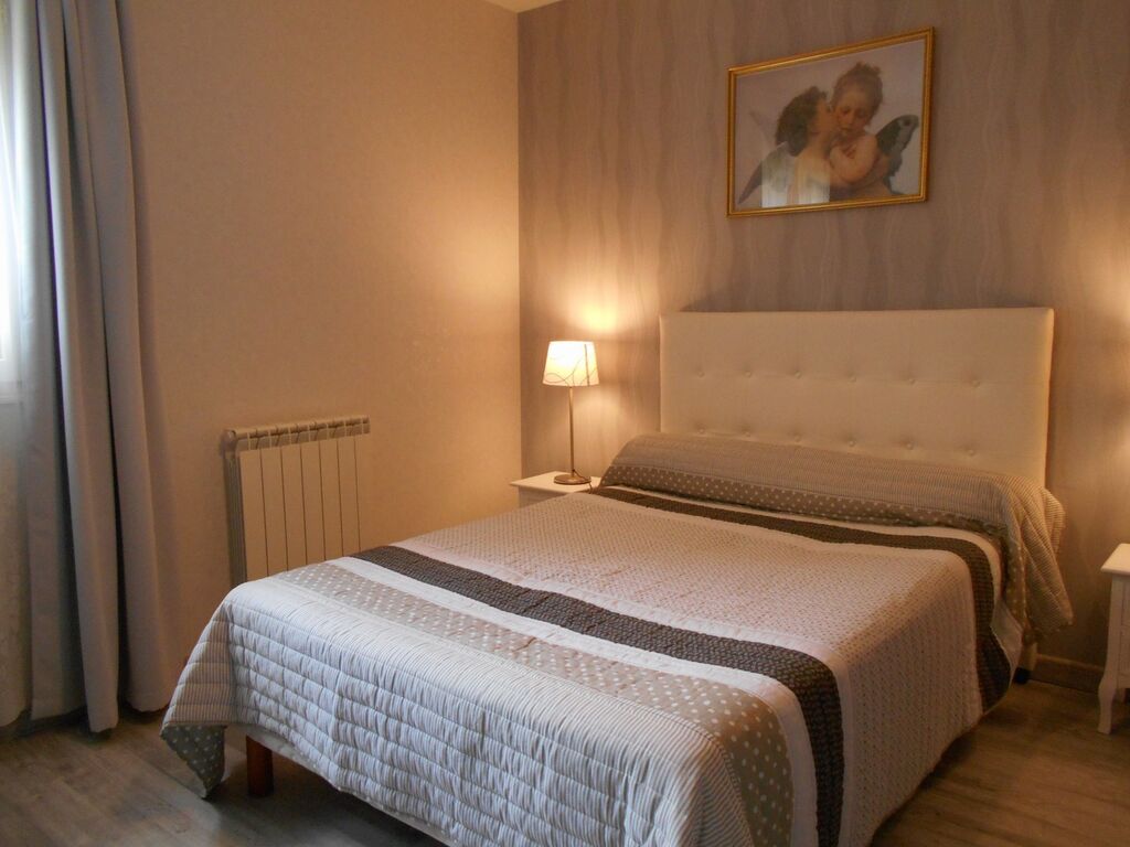 Maison à vendre possibilité 6 chambres et un sous-sol complet ou total à LISIEUX, 14100