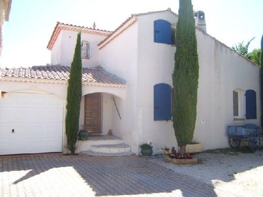 Vente villa Roquefort La Bédoule dans le village avec piscine