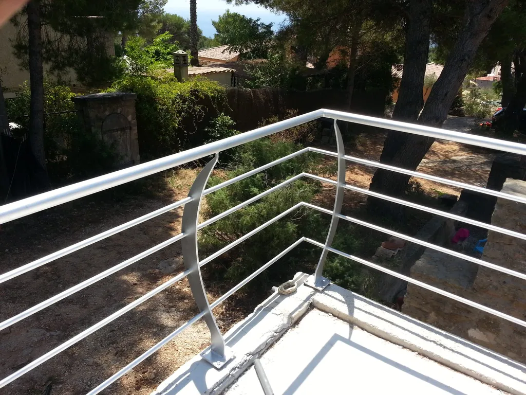 garde corps en aluminium brossé