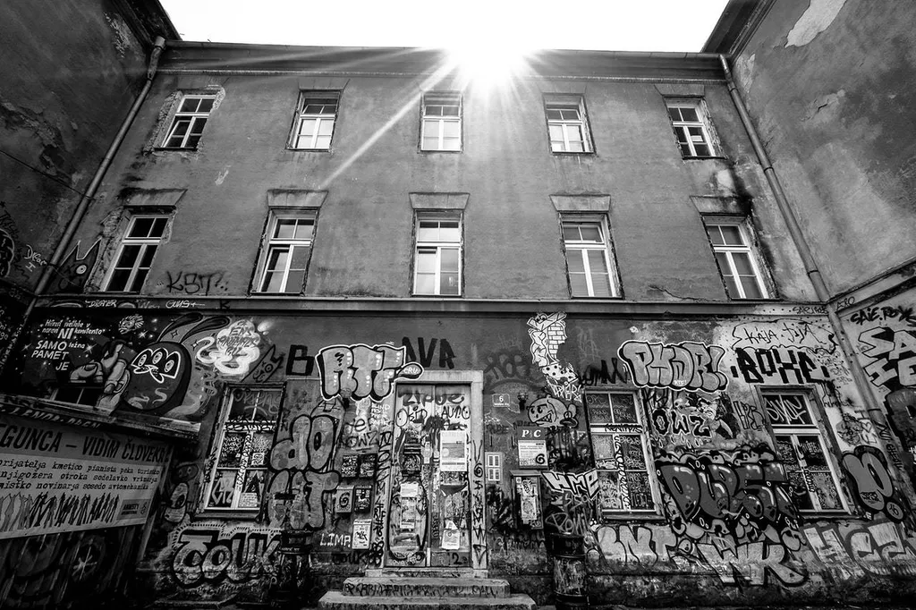 Entreprise de nettoyage de Graffitis et d'enlèvement de tags à Rouen et ses alentours