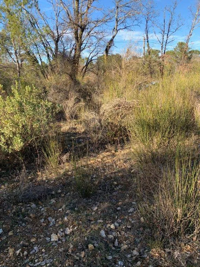 Vente terrain à bâtir à Rocbaron