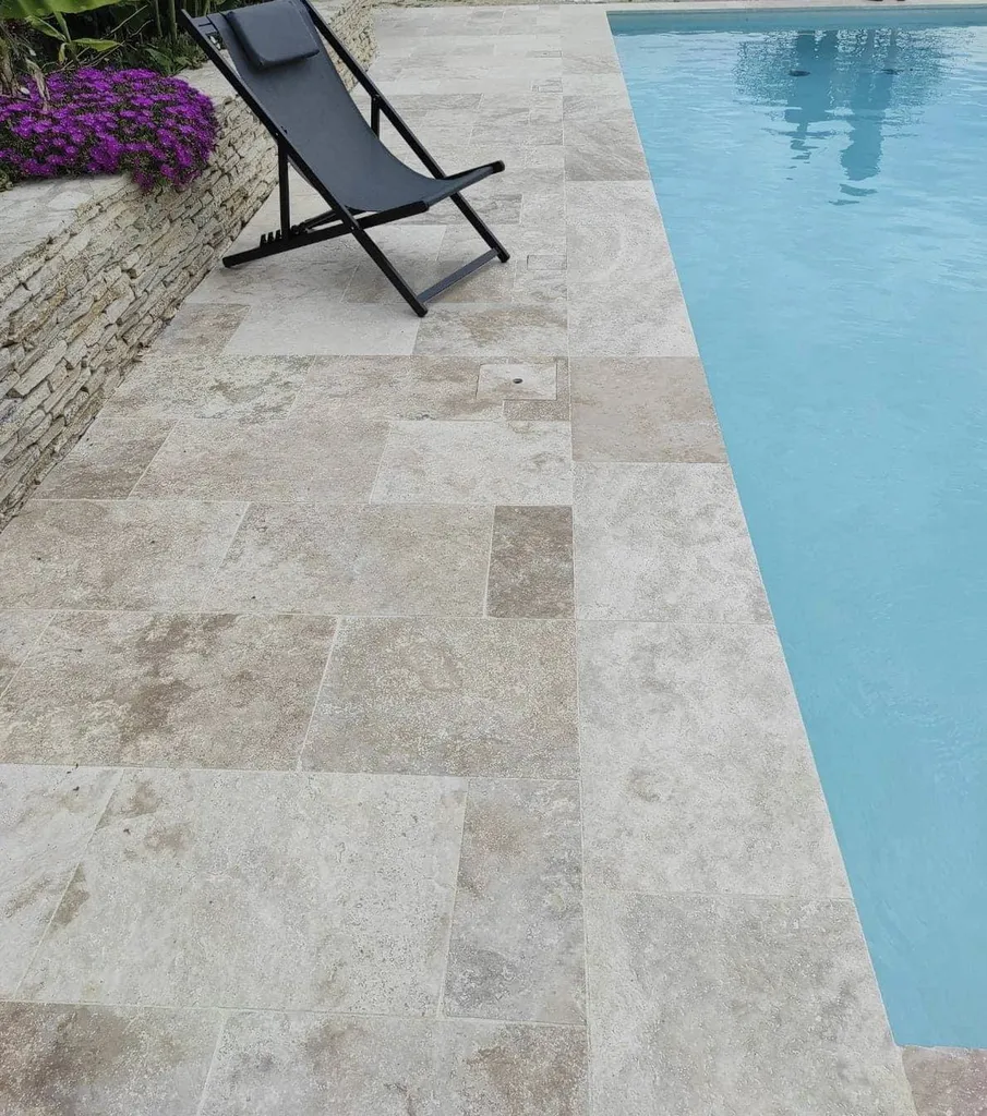 DALLAGES EXTERIEURS TRAVERTIN BEIGE 1ER CHOIX CLASSIC MIX