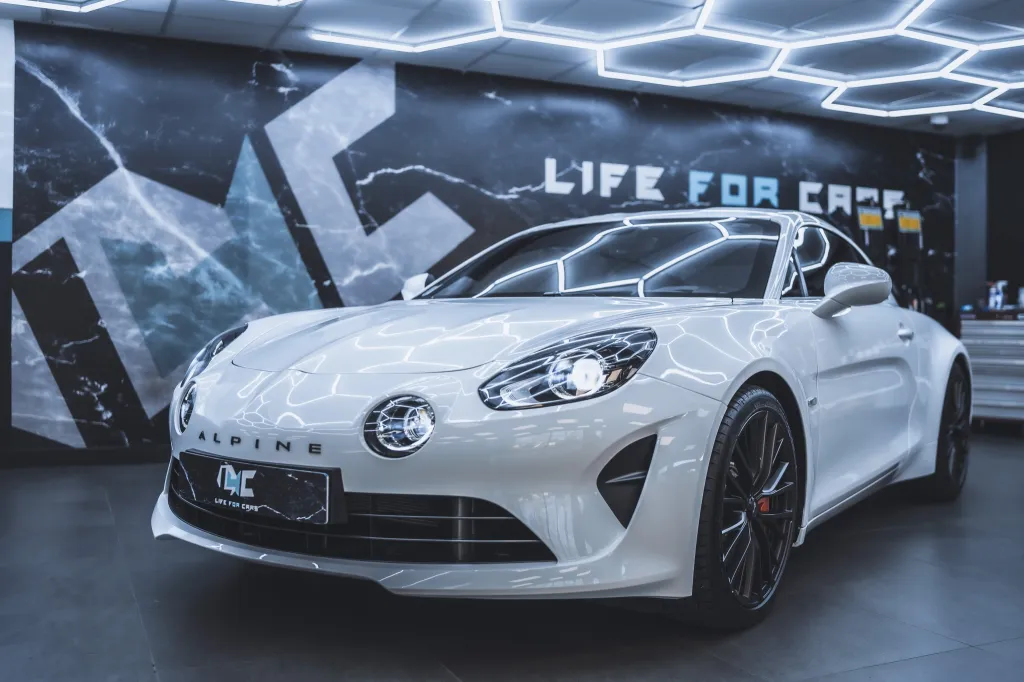 PPF partielle XPEL Ultimate Plus A110S à Pau