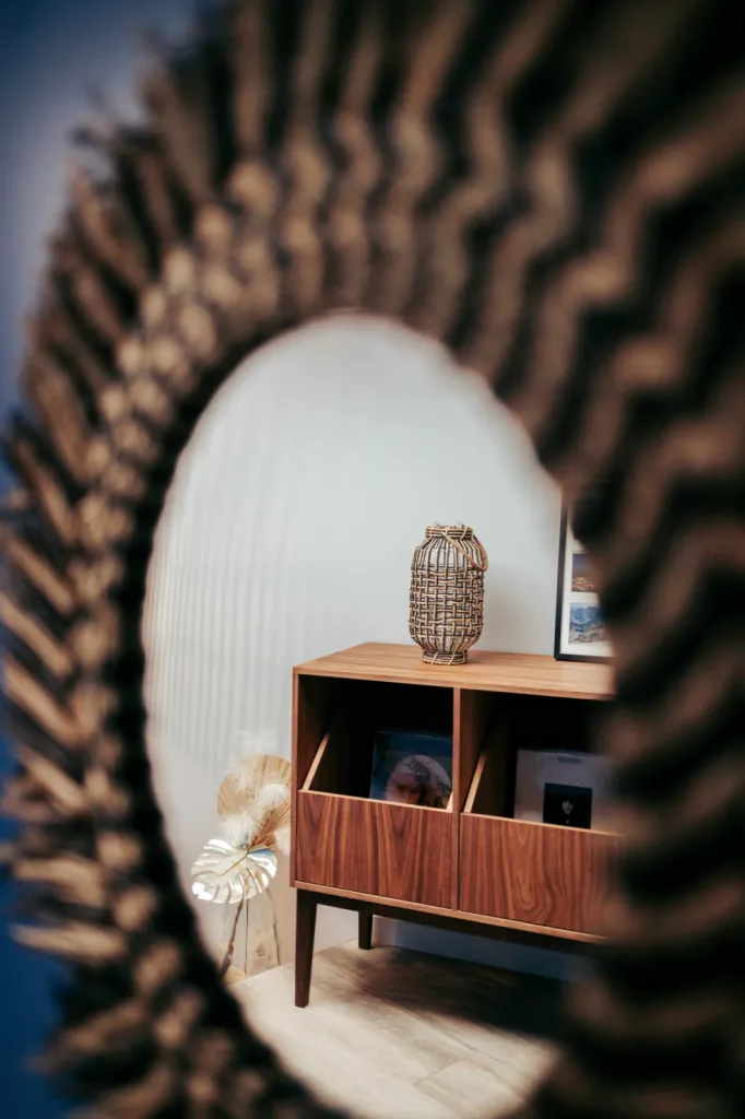 Fabrication d'un meuble à vinyle à Lyon Fabrication d'un meuble à vinyle à Lyon