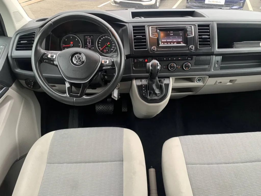 Volkswagen Caravelle Boite automatique diesel d'occasion proche du Havre