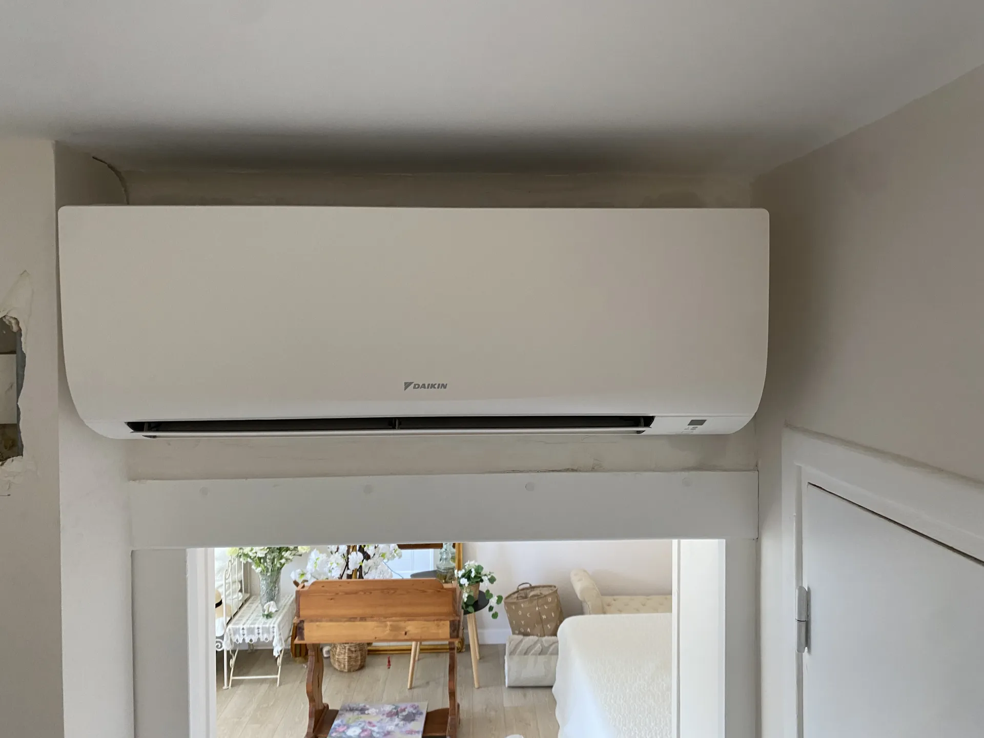 Installation réalisée à L’Union près de Toulouse par artisan RGE proposant prime CEE pour climatisation économique Daikin.