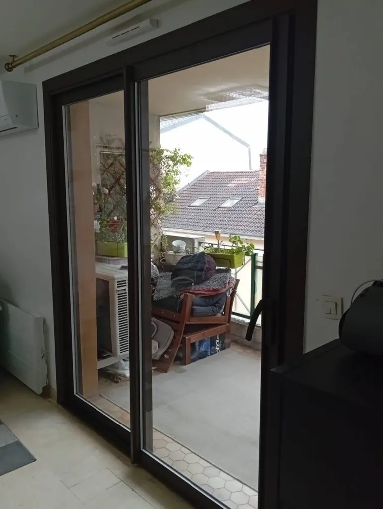 Pose de menuiseries coulissants aluminium haute performance à Lyon Vaise 69009