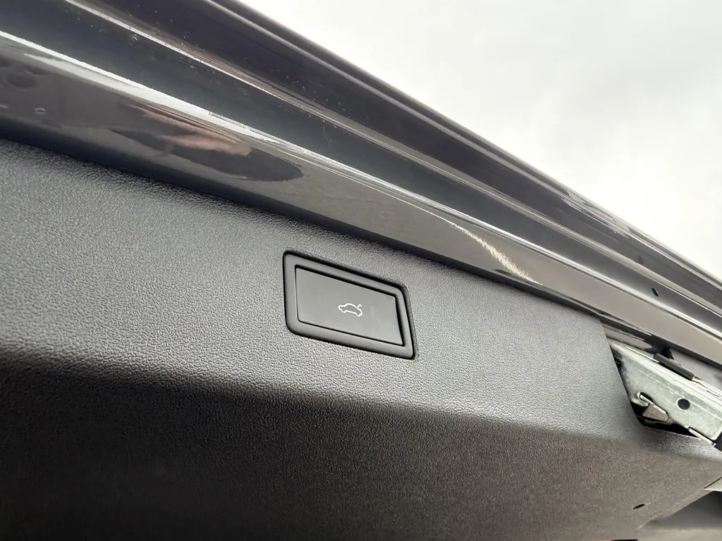Volkswagen Tiguan occasion récent à faible kilométrage disponible chez votre concessionnaire proche du Havre, Rouen et Fécamp