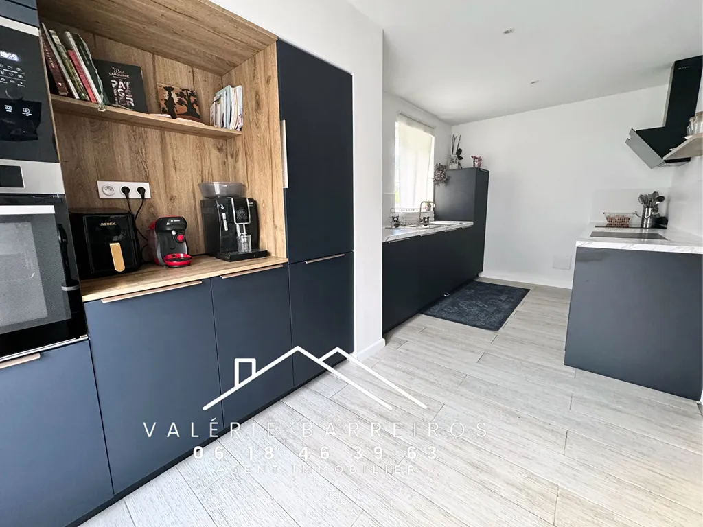 À vendre, maison de 207m² sur un terrain de 1200m² située à Oissel 76350