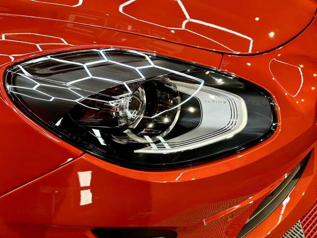 Spécialiste Protection carrosserie film PPF et traitement céramique Lyon Alpine A110 