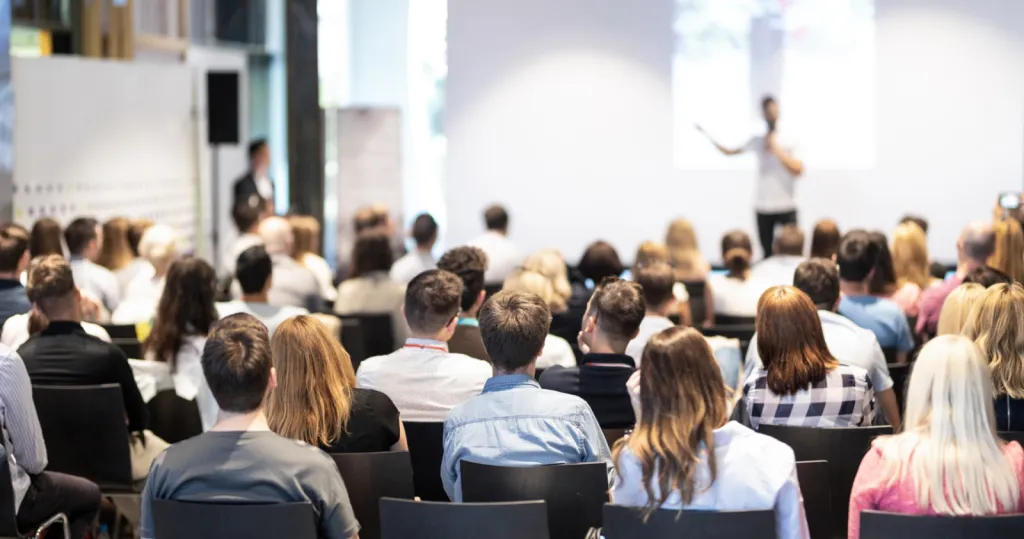 Notre zone d'activité pour ce serviceCoaching personnalisé en gestion du changement et posture de dirigeant avec plan d’action concret à
