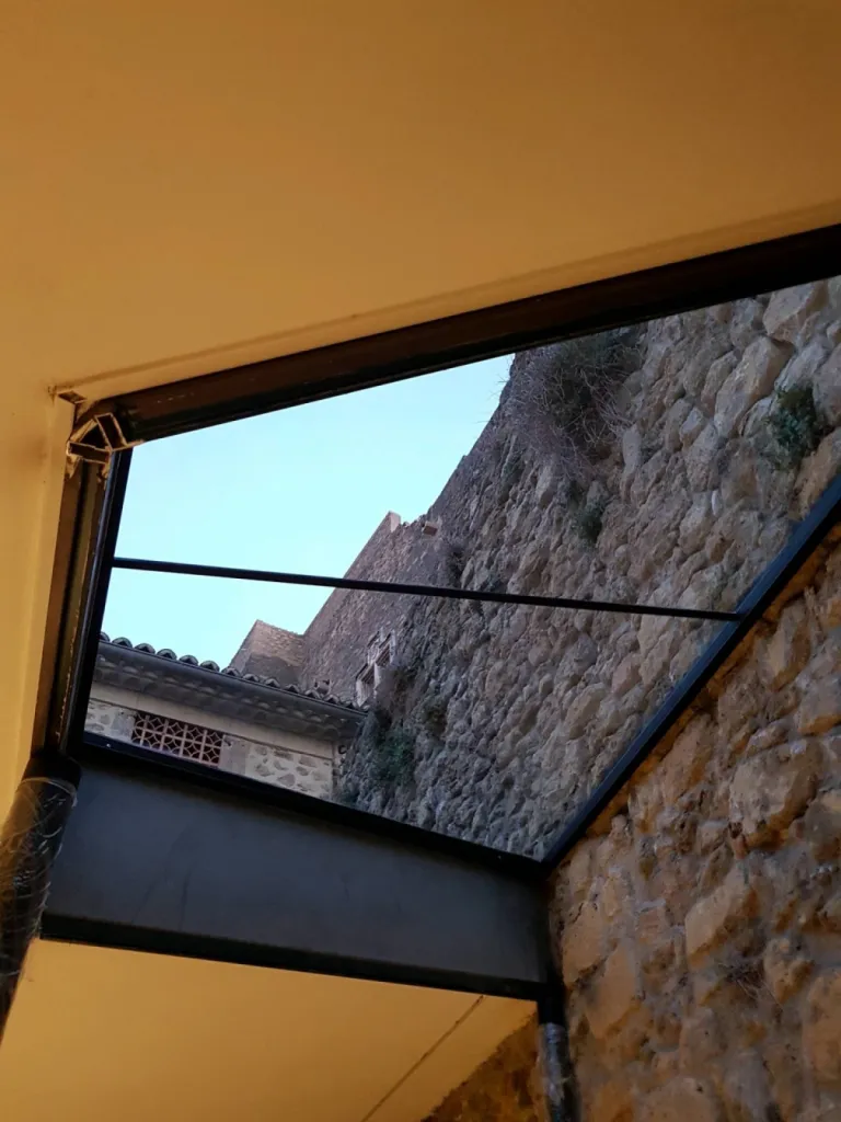 Creation d'un puit de lumière pour un restaurant gastronomique sur Salon de Provence centre ville 