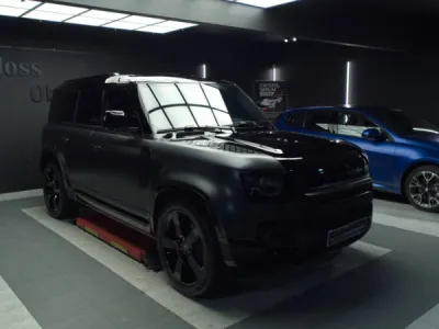 Film de protection PPF XPEL sur un Land Rover Defender à Hennebont - Gloss Obsession