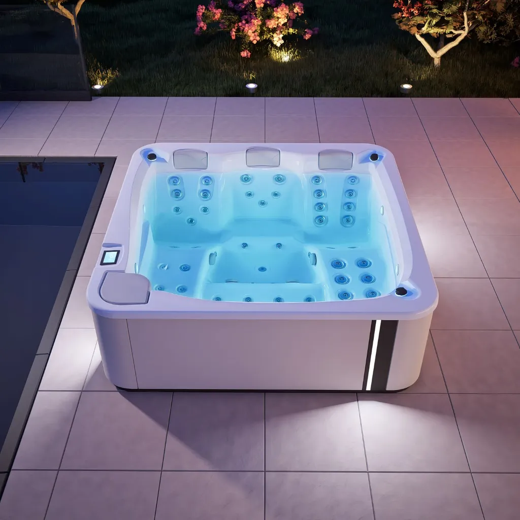 Moment de relaxation dans un spa Premium sur le Cap Ferret, avec jets ciblés et eau chaude toute l’année.