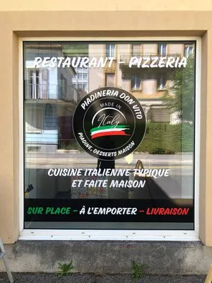 Signalétique professionnelle sur vitrines à Môtiers : solution durable pour commerces et entreprises locales