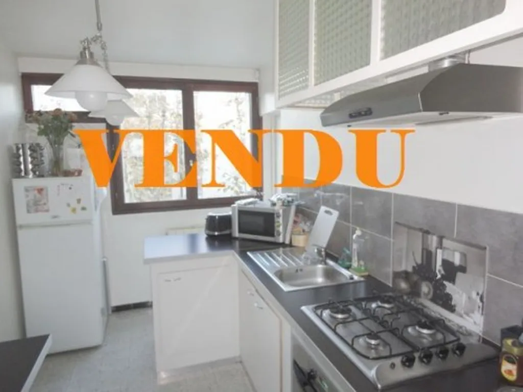 Appartement en vente centre  Carnoux en Provence au calme