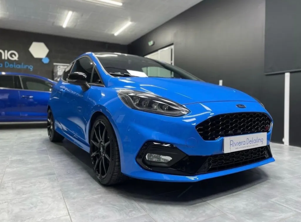 Traitement céramique Ford Fiesta ST près de Cannes 