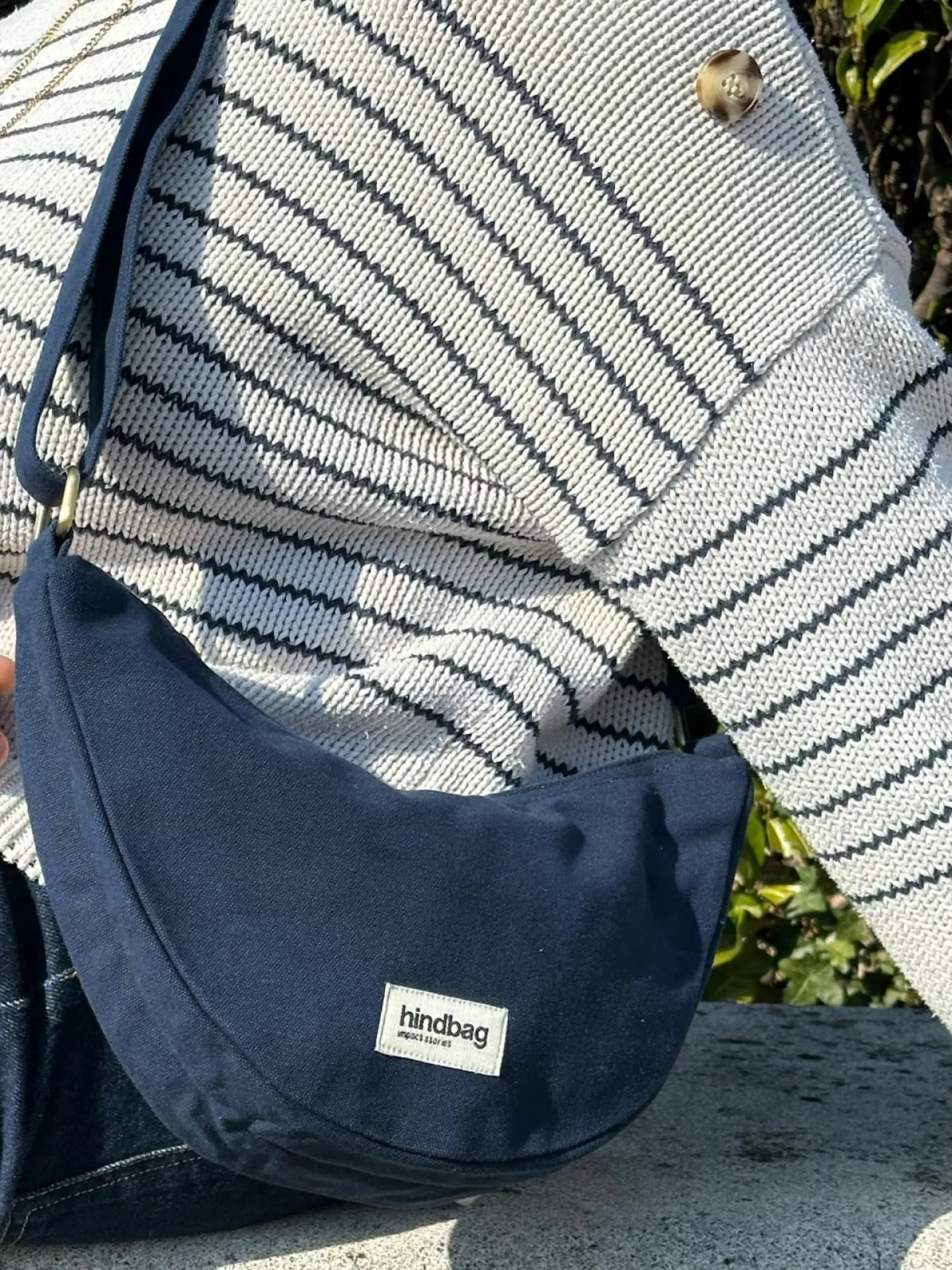 Sac Hindbag Andréa Navy en coton bio disponible chez Evasion Eu