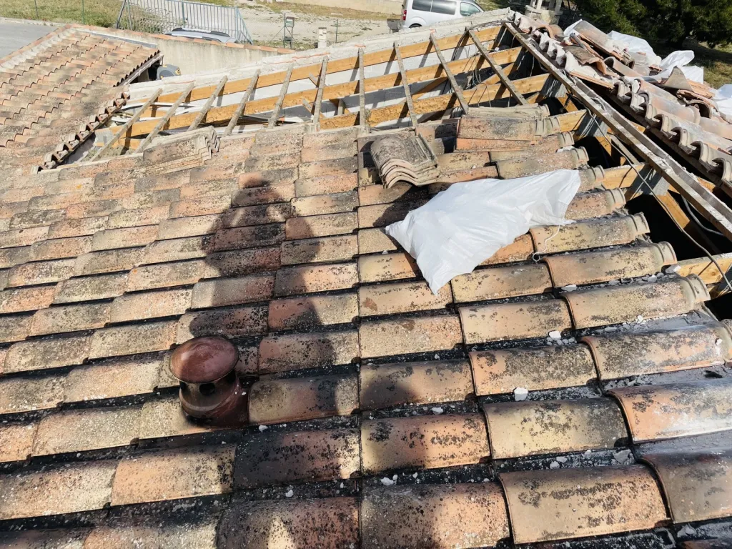 Rénovation de toiture et isolation d’une maison sur Bouc Bel Air près de Aix en Provence