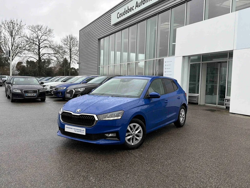 Achat Skoda Fabia occasion à proximité du Havre : citadine essence disponible chez Caudebec Automobiles by Myauto.fr