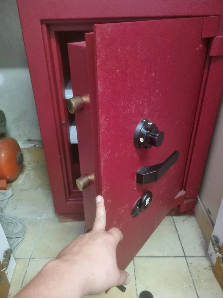 depannage d'un coffre-fort bloqué à mouvaux