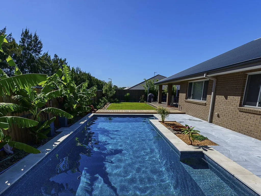 UNE PISCINE GRIS BLEU - MOSAÏQUE DOLERITE