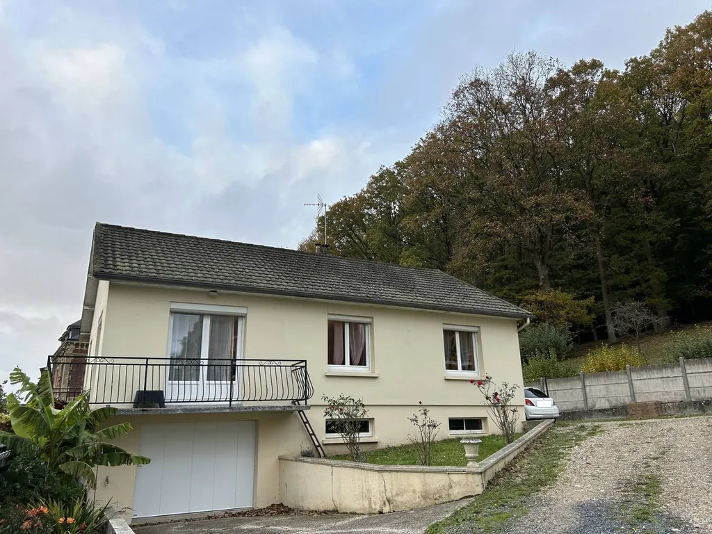 Pavillon individuel de plain pied, à vendre situé à Lillebonne 76170 - Idéal investisseurs !