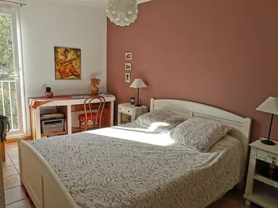 Vente appartement 2 Cassis en dernier étage ouvrant sur spacieuse terrasse vue mer et Cap Canaille