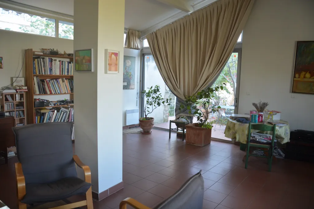 Intérieur de cette maison en viager occupé en Vaucluse