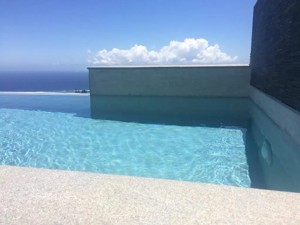 Béton piscine TERRE DU MONDE  TAHITI