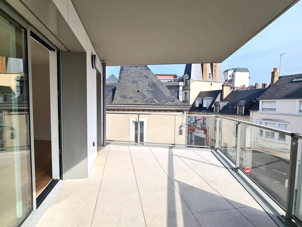 appartement à vendre dans le centre ville du mans avec 4 chambres et terrasse